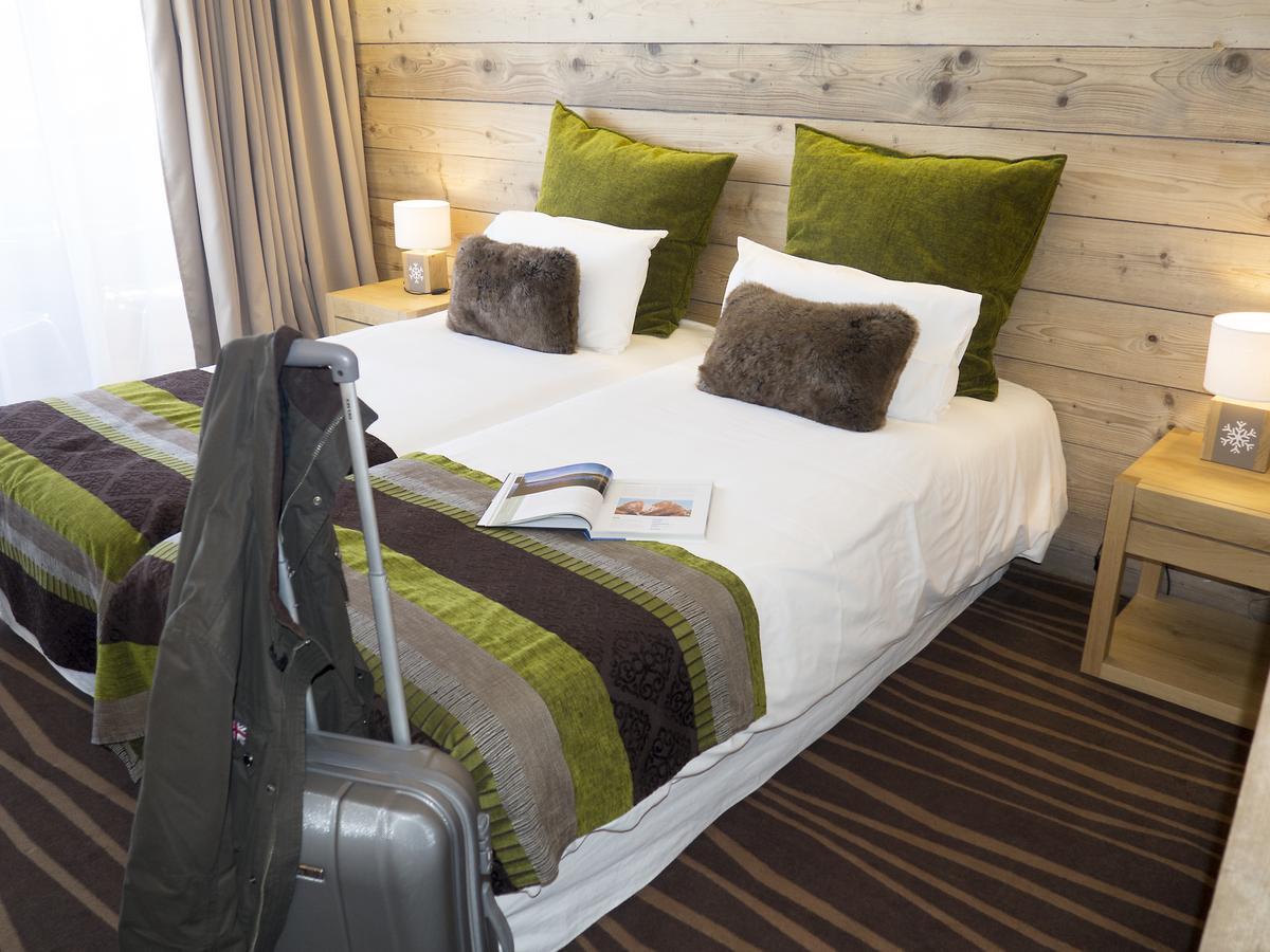 Hotel Le Grand Tetras Font-Romeu-Odeillo-Via Exterior photo